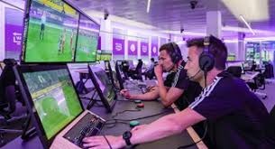 英超金手套：拉亚15场零封领跑，皮克福德第二